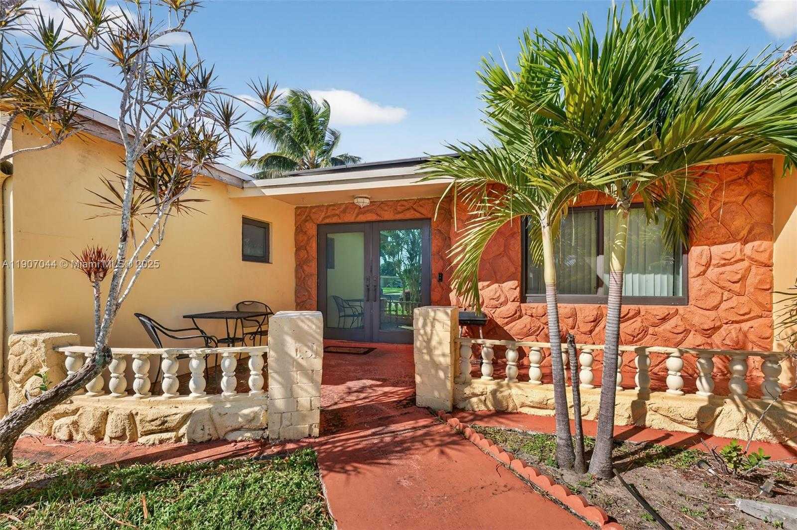 Small Image of 849 NORTH WEST 70TH WAY, Margate Number 3