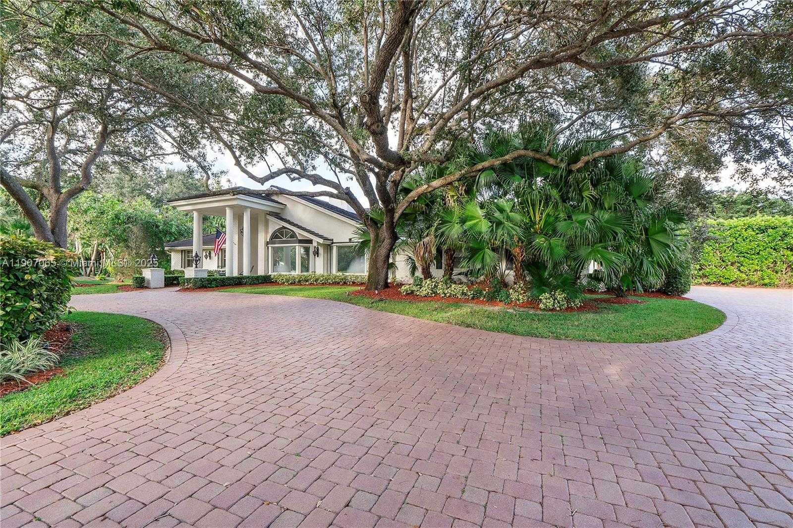 Small Image of 8020 NORTH WEST 47TH DR, Coral Springs Number 2