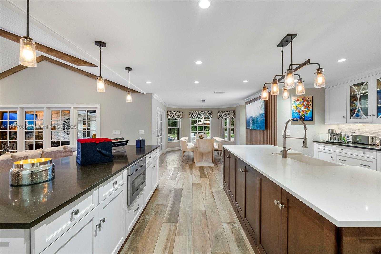 Small Image of 8020 NORTH WEST 47TH DR, Coral Springs Number 23