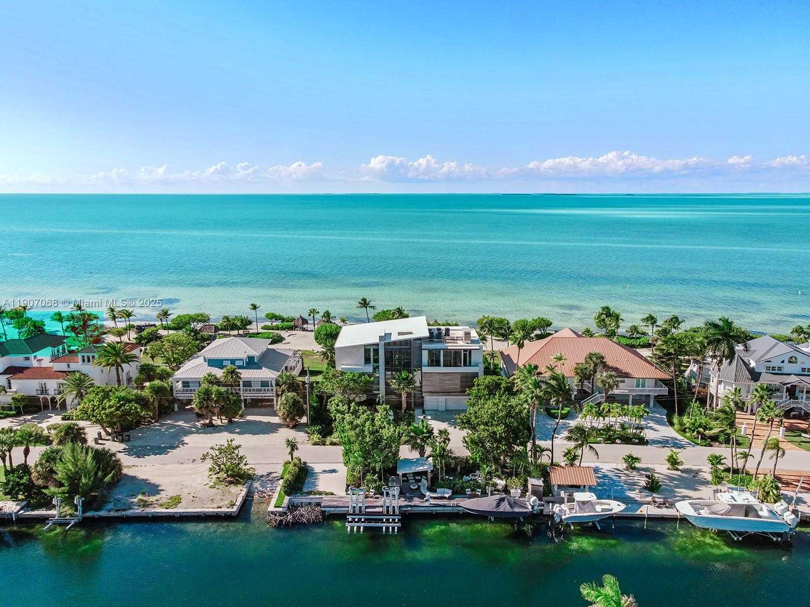 Small Image of 236 COSTA BRAVO DR, Islamorada Number 1