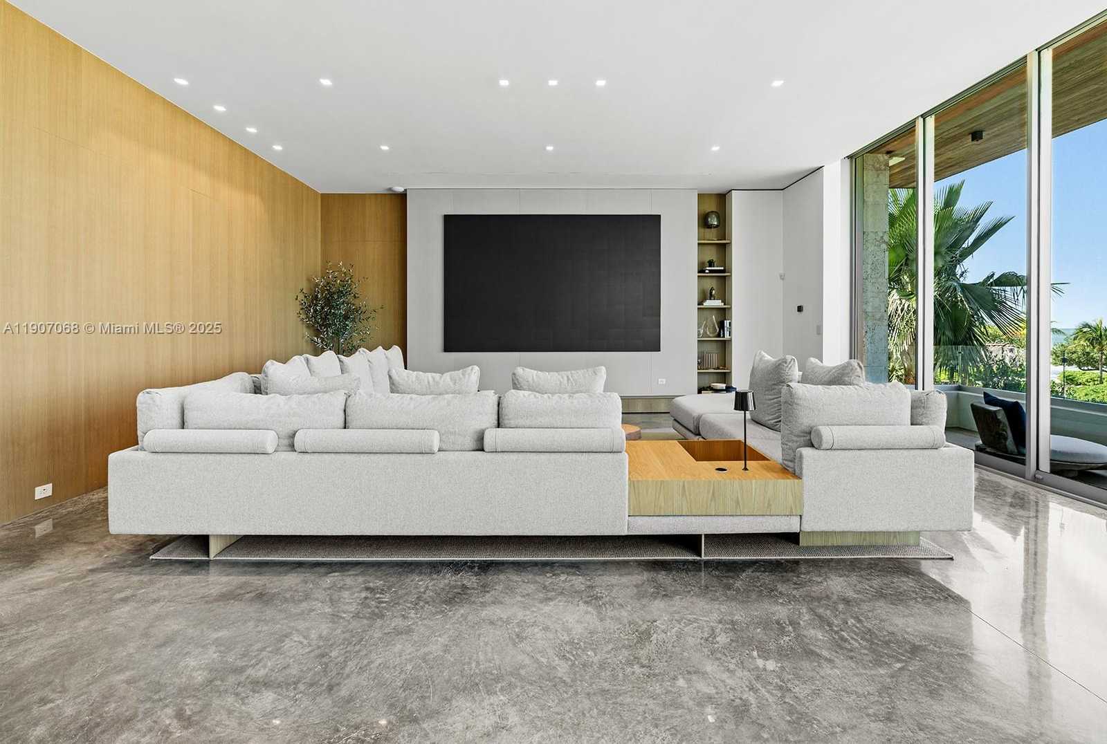 Small Image of 236 COSTA BRAVO DR, Islamorada Number 13