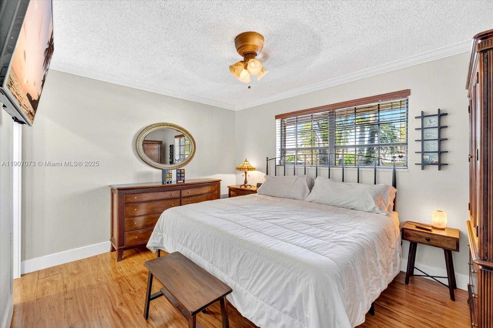 Small Image of 1300 WEST 77TH ST, Hialeah Number 16