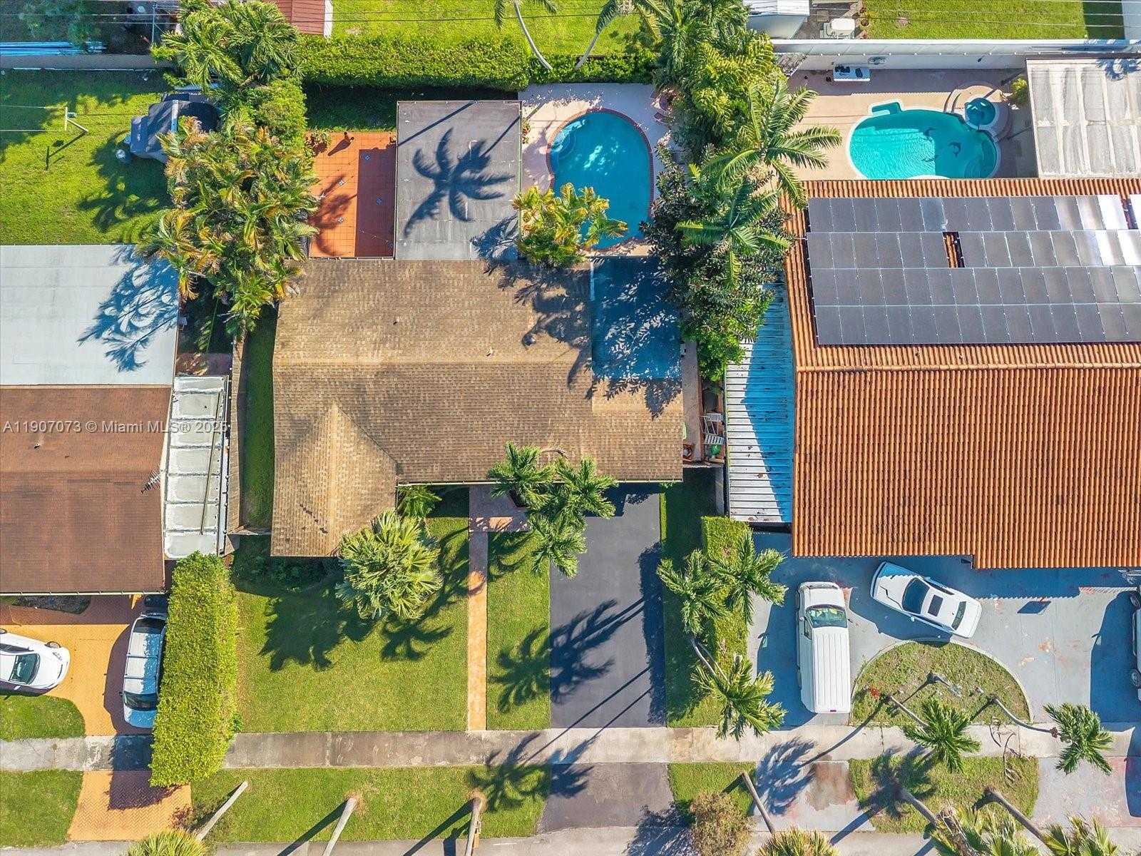 Small Image of 1300 WEST 77TH ST, Hialeah Number 33