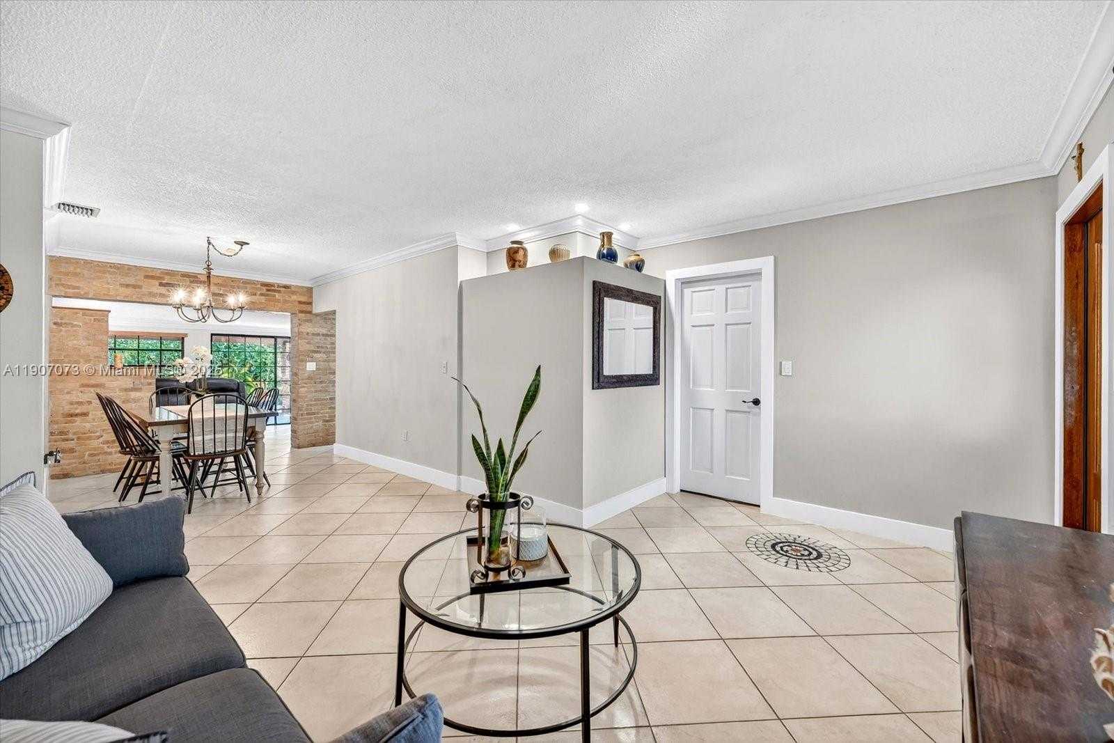 Small Image of 1300 WEST 77TH ST, Hialeah Number 4