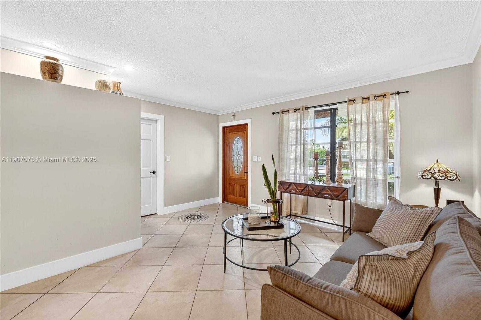 Small Image of 1300 WEST 77TH ST, Hialeah Number 5