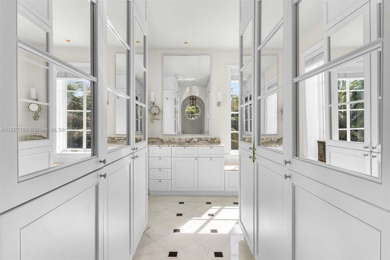 Small Image of 1004 COTORRO AVE, Coral Gables Number 11