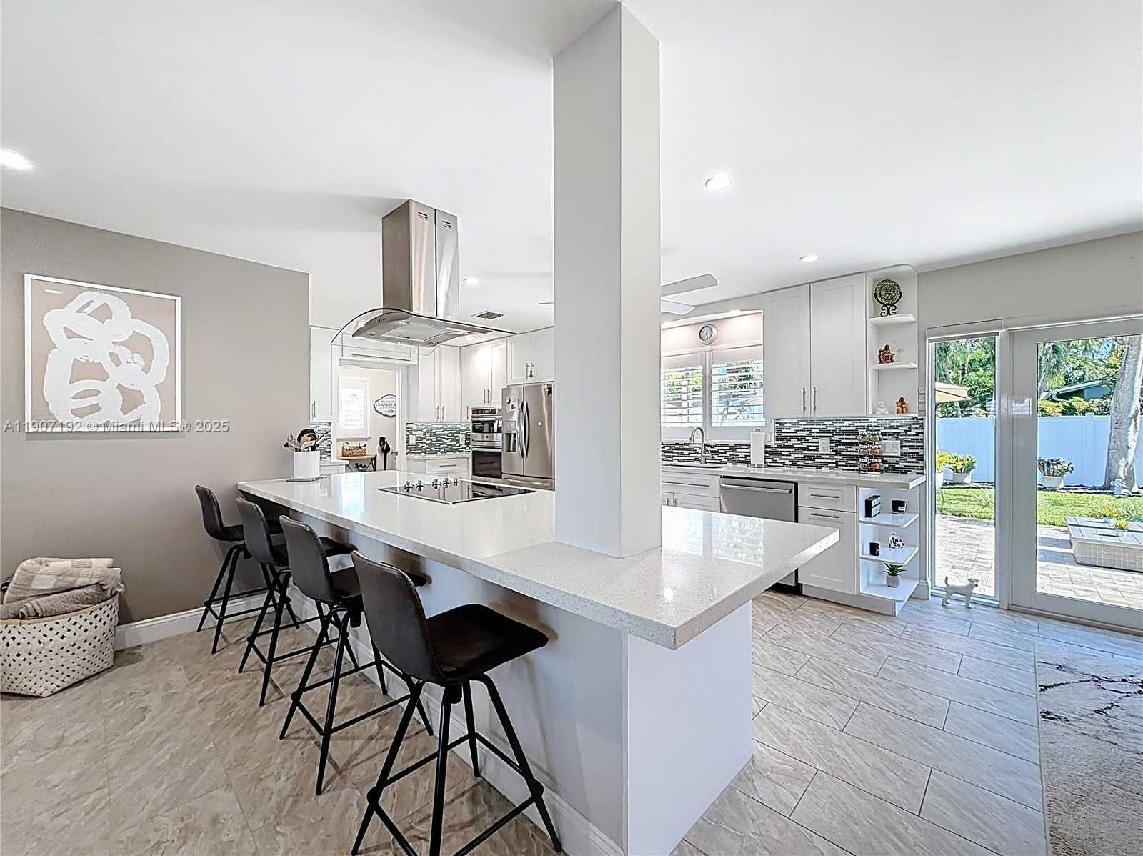 Small Image of 3654 NORTH EAST 19TH AVE, Oakland Park Number 15