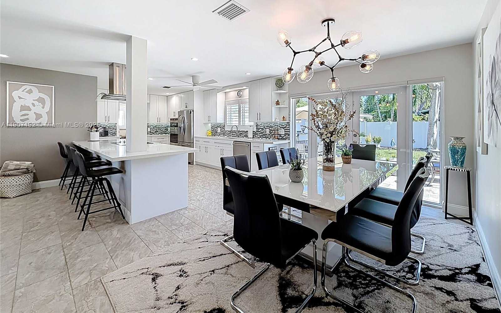 Small Image of 3654 NORTH EAST 19TH AVE, Oakland Park Number 16