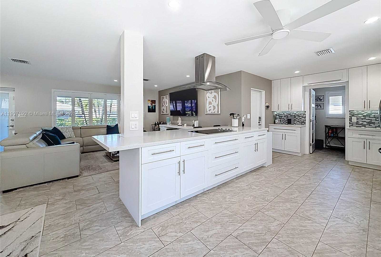 Small Image of 3654 NORTH EAST 19TH AVE, Oakland Park Number 19