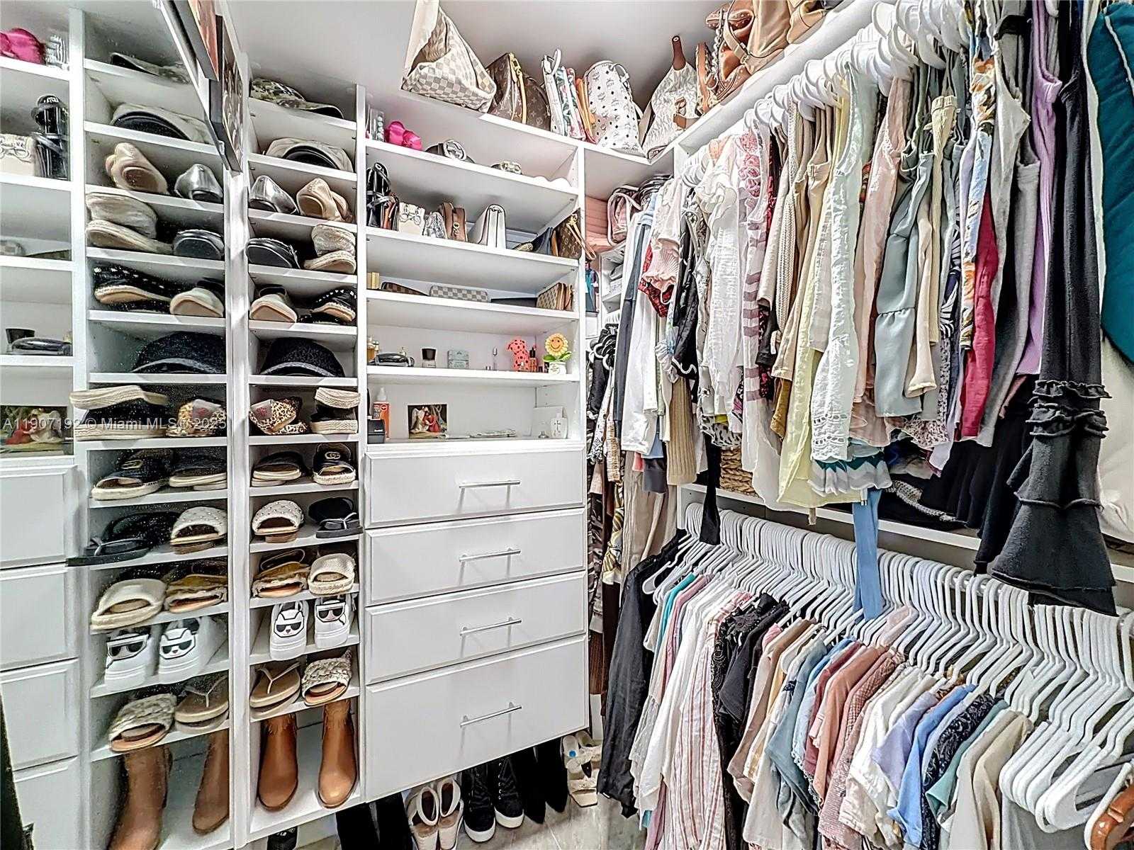 Small Image of 3654 NORTH EAST 19TH AVE, Oakland Park Number 34