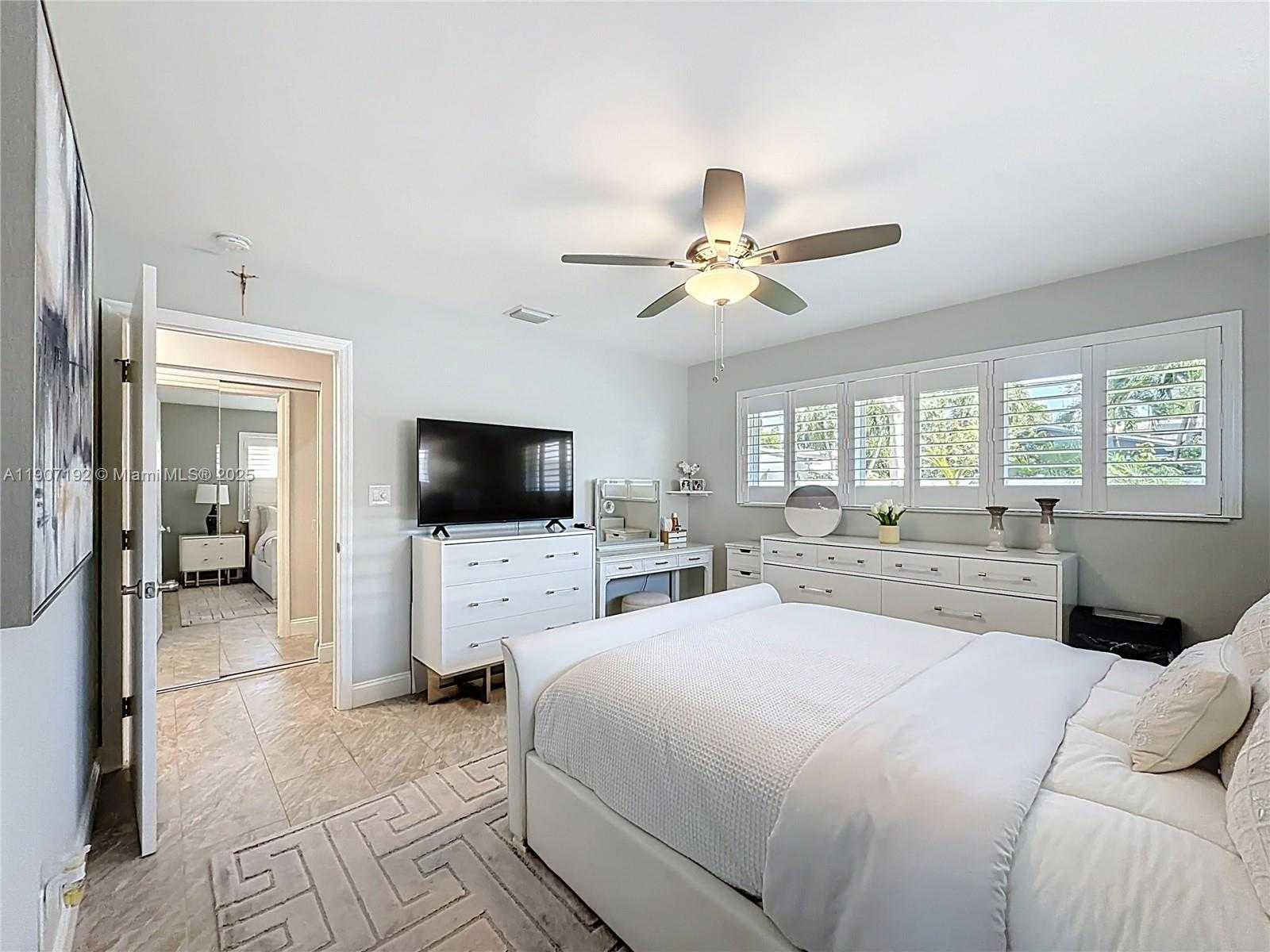 Small Image of 3654 NORTH EAST 19TH AVE, Oakland Park Number 39