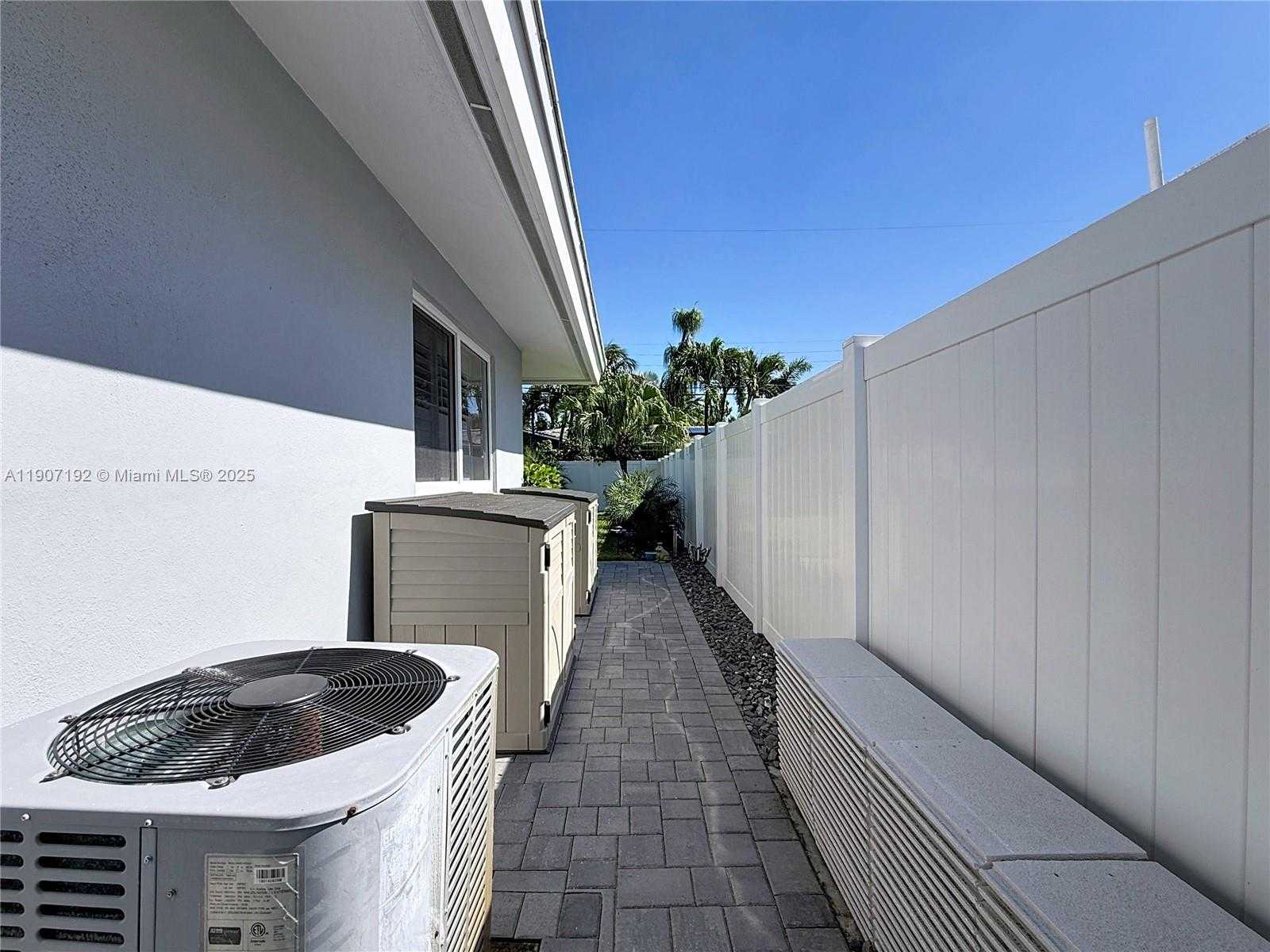 Small Image of 3654 NORTH EAST 19TH AVE, Oakland Park Number 59