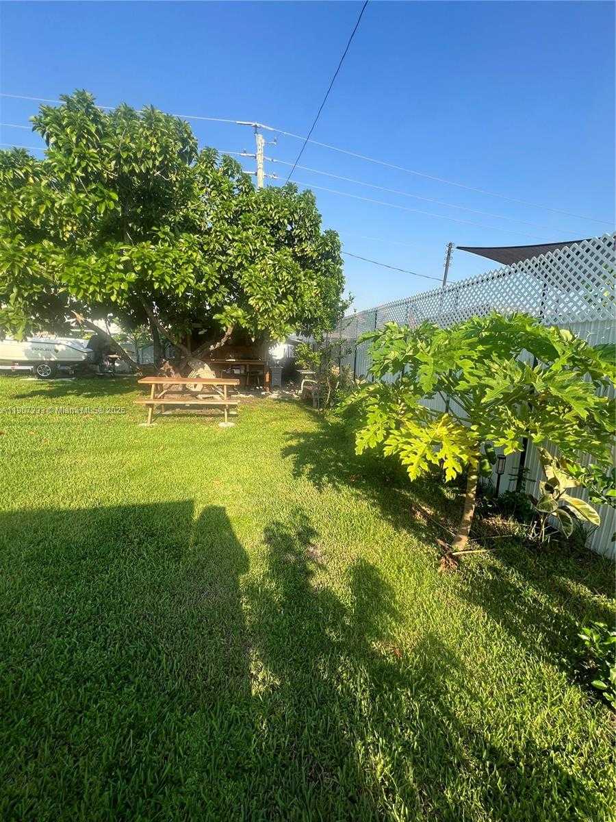 Small Image of 1595 WEST 56TH PL, Hialeah Number 11