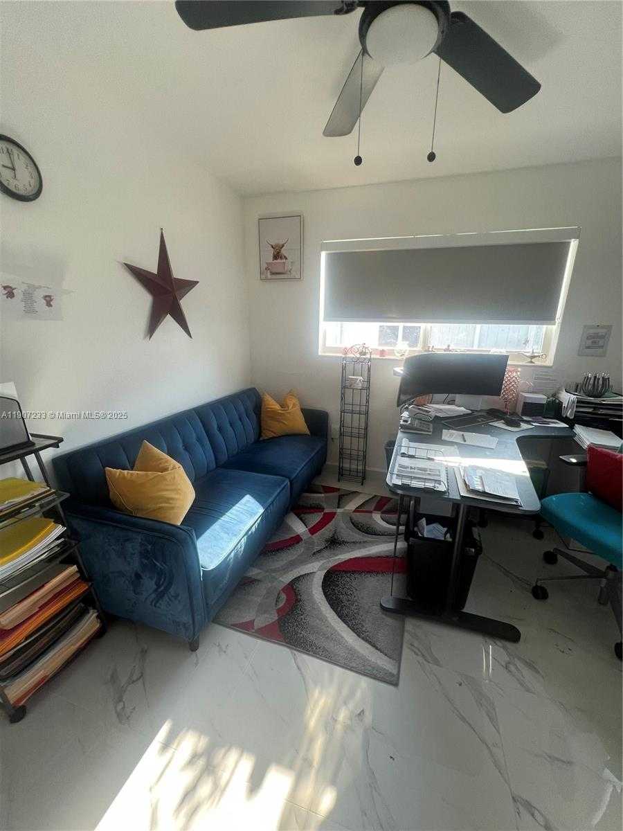 Small Image of 1595 WEST 56TH PL, Hialeah Number 9