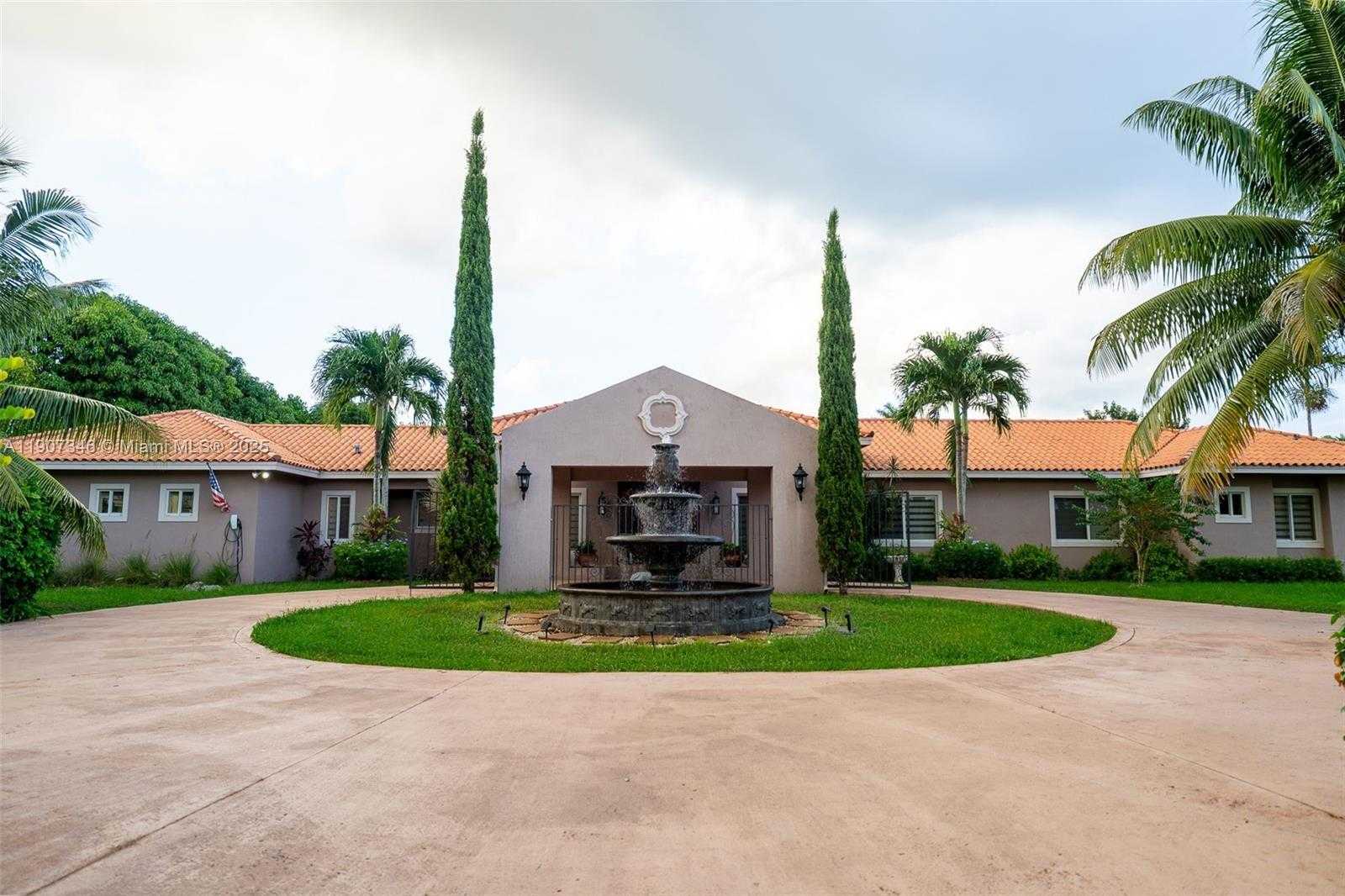 Small Image of 20805 SOUTH WEST 242ND ST, Homestead Number 1