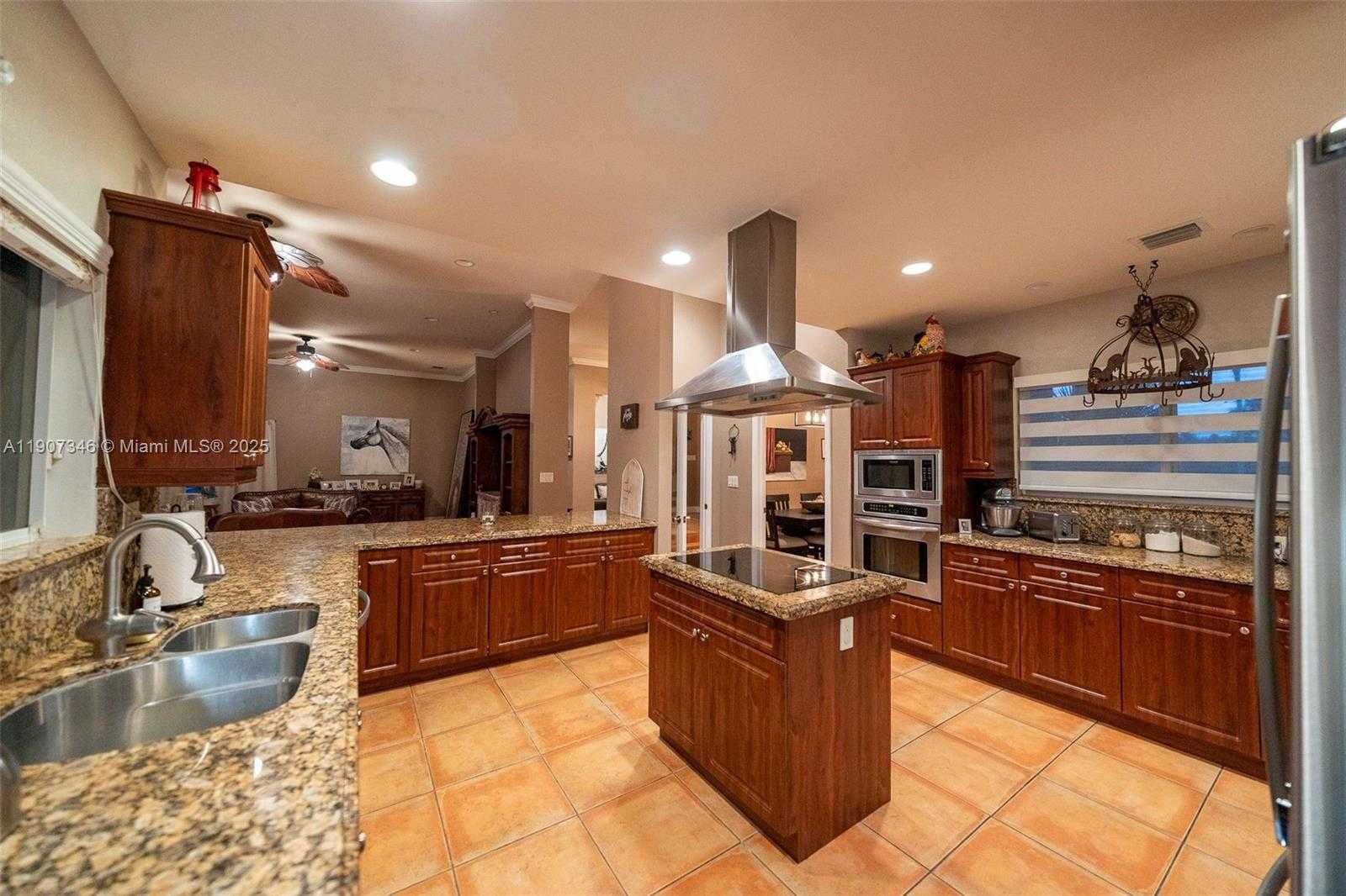 Small Image of 20805 SOUTH WEST 242ND ST, Homestead Number 10