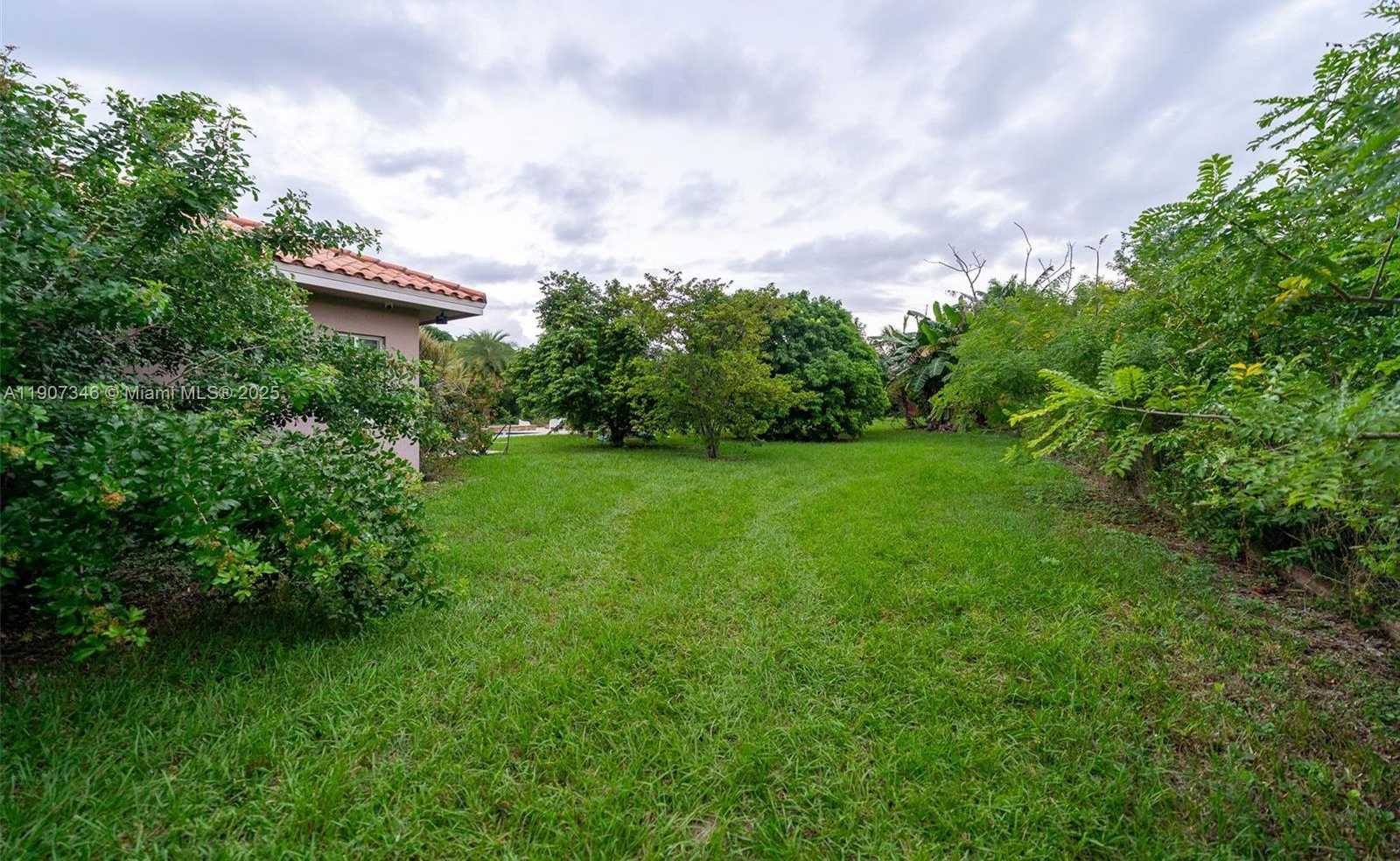 Small Image of 20805 SOUTH WEST 242ND ST, Homestead Number 38