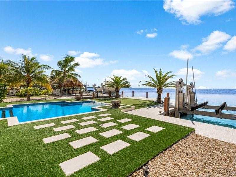 Small Image of 239 TAVERNIER DR, Tavernier Number 36