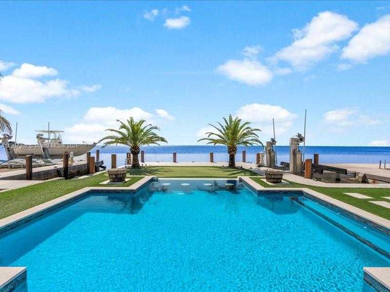 Small Image of 239 TAVERNIER DR, Tavernier Number 38