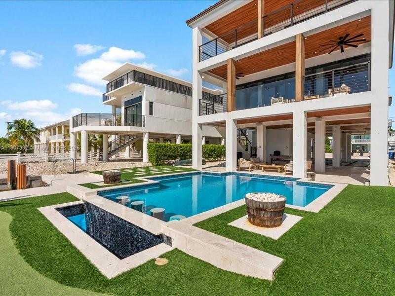 Small Image of 239 TAVERNIER DR, Tavernier Number 42