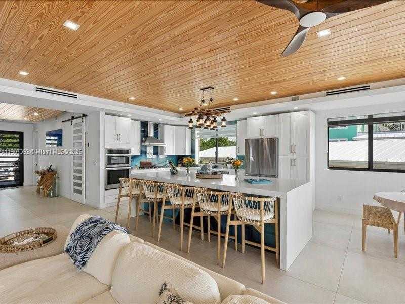 Small Image of 239 TAVERNIER DR, Tavernier Number 56