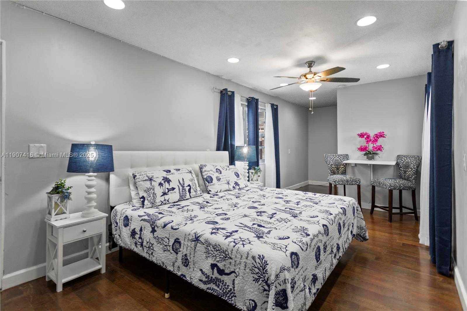 Small Image of 4515 JACKSON ST, Hollywood Number 38