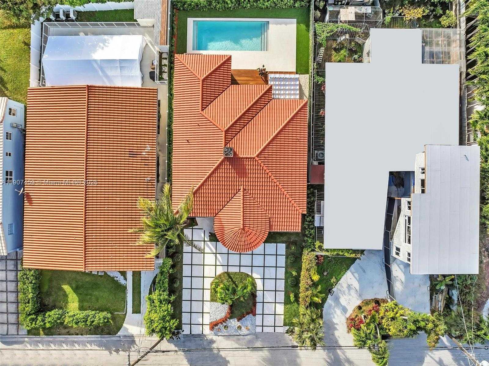 Small Image of 9448 ABBOTT AVE, Surfside Number 12