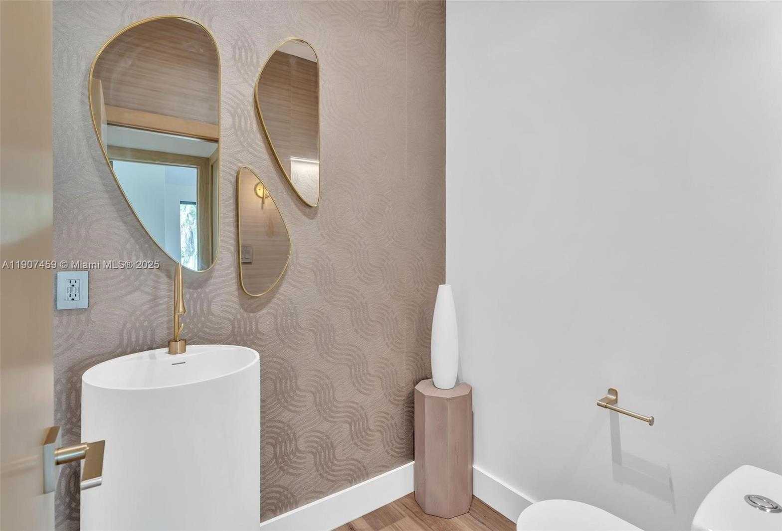 Small Image of 9448 ABBOTT AVE, Surfside Number 39