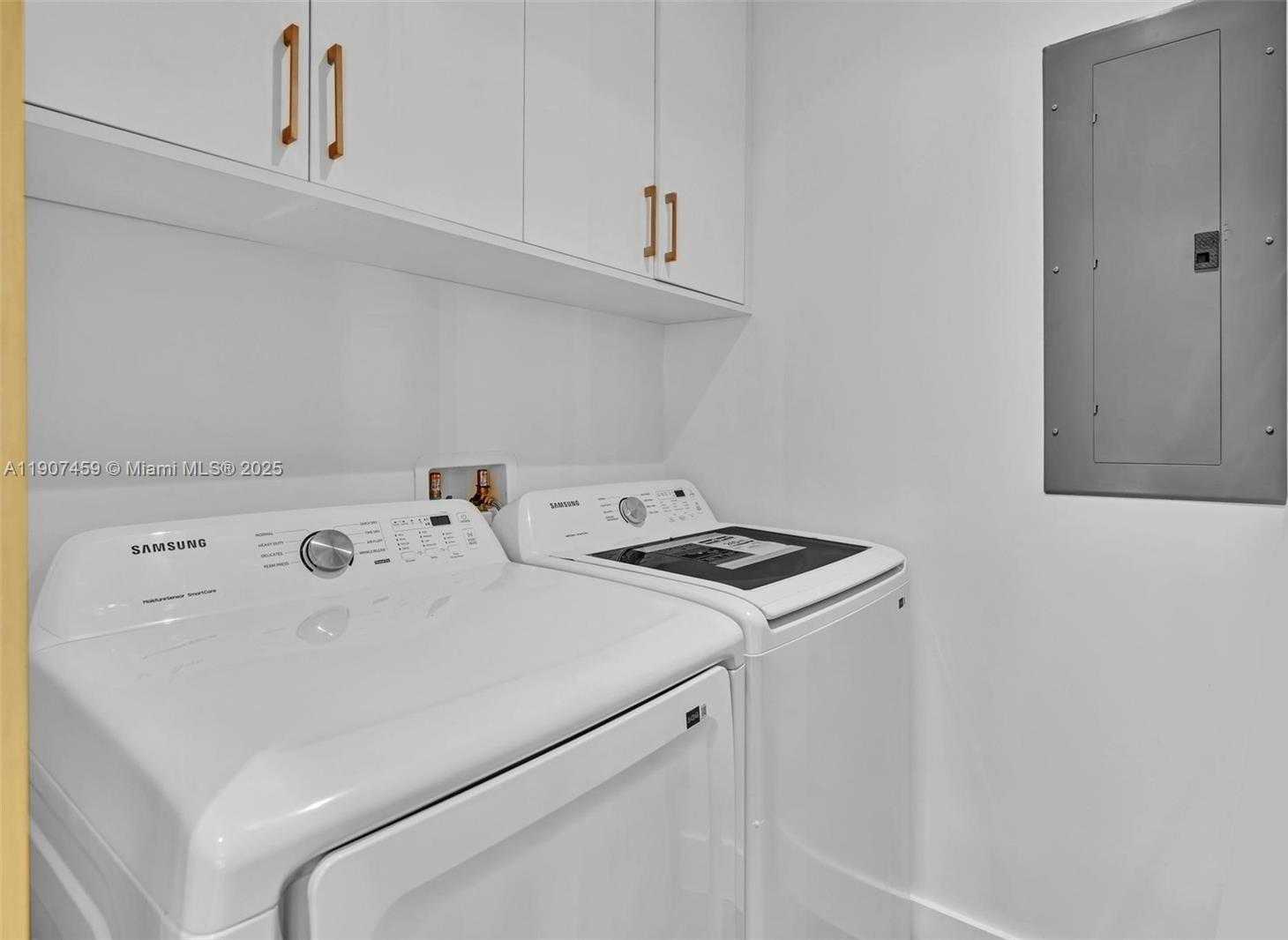 Small Image of 9448 ABBOTT AVE, Surfside Number 58