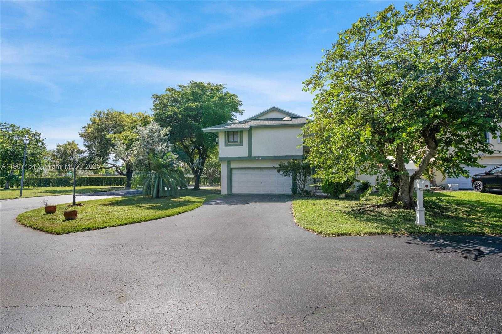 Small Image of 8531 FRANJO RD, Cutler Bay Number 3