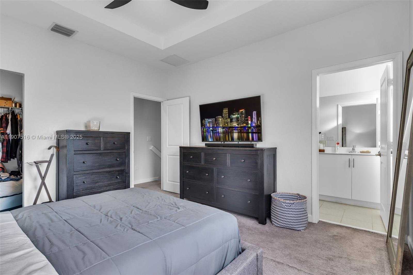 Small Image of 25522 SOUTH WEST 108TH CT, Homestead Number 13