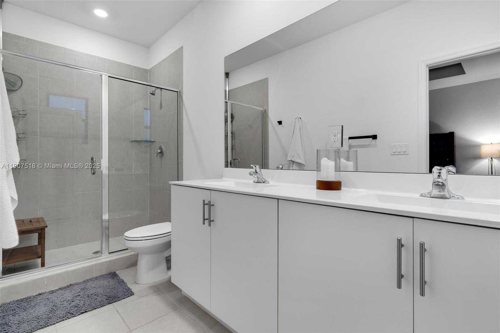 Small Image of 25522 SOUTH WEST 108TH CT, Homestead Number 14