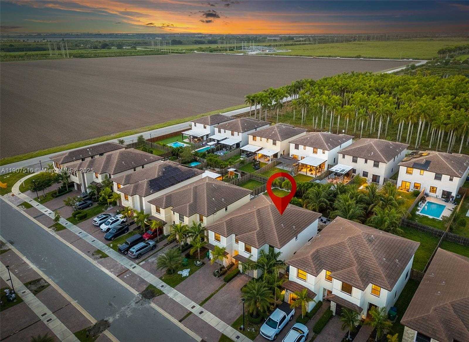 Small Image of 25522 SOUTH WEST 108TH CT, Homestead Number 27