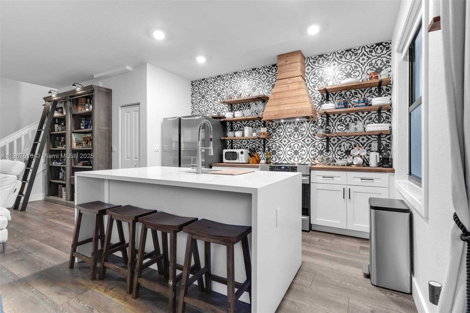 Small Image of 25522 SOUTH WEST 108TH CT, Homestead Number 7