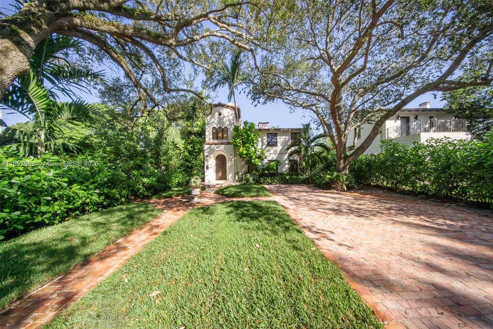 Small Image of Miami Number 2