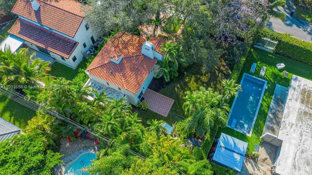 Small Image of Miami Number 38