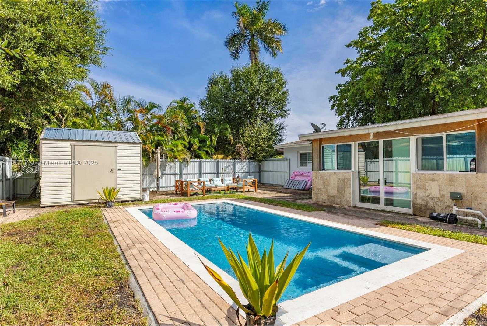 Small Image of 1823 SOUTH WEST 29TH ST, Fort Lauderdale Number 19