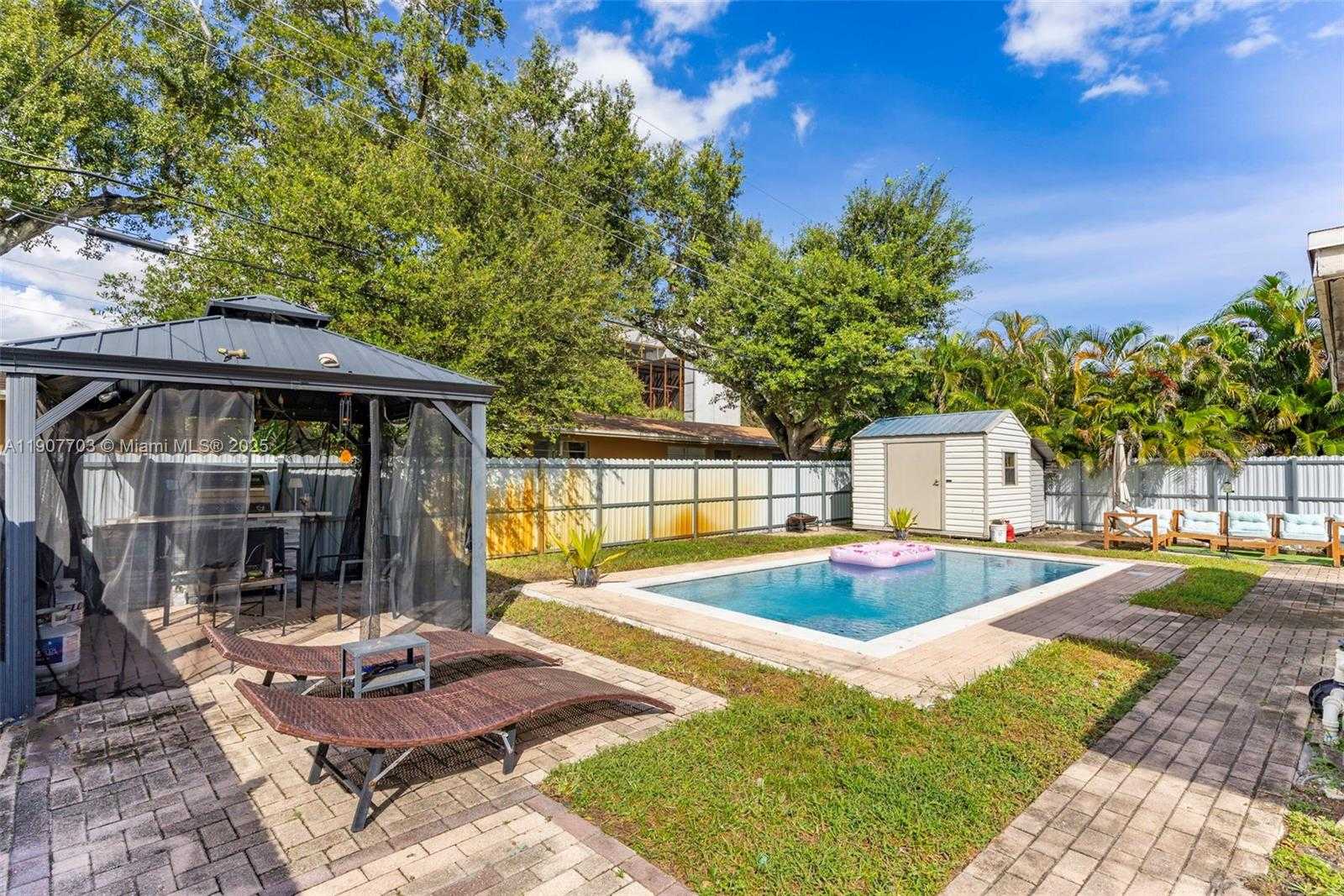 Small Image of 1823 SOUTH WEST 29TH ST, Fort Lauderdale Number 22