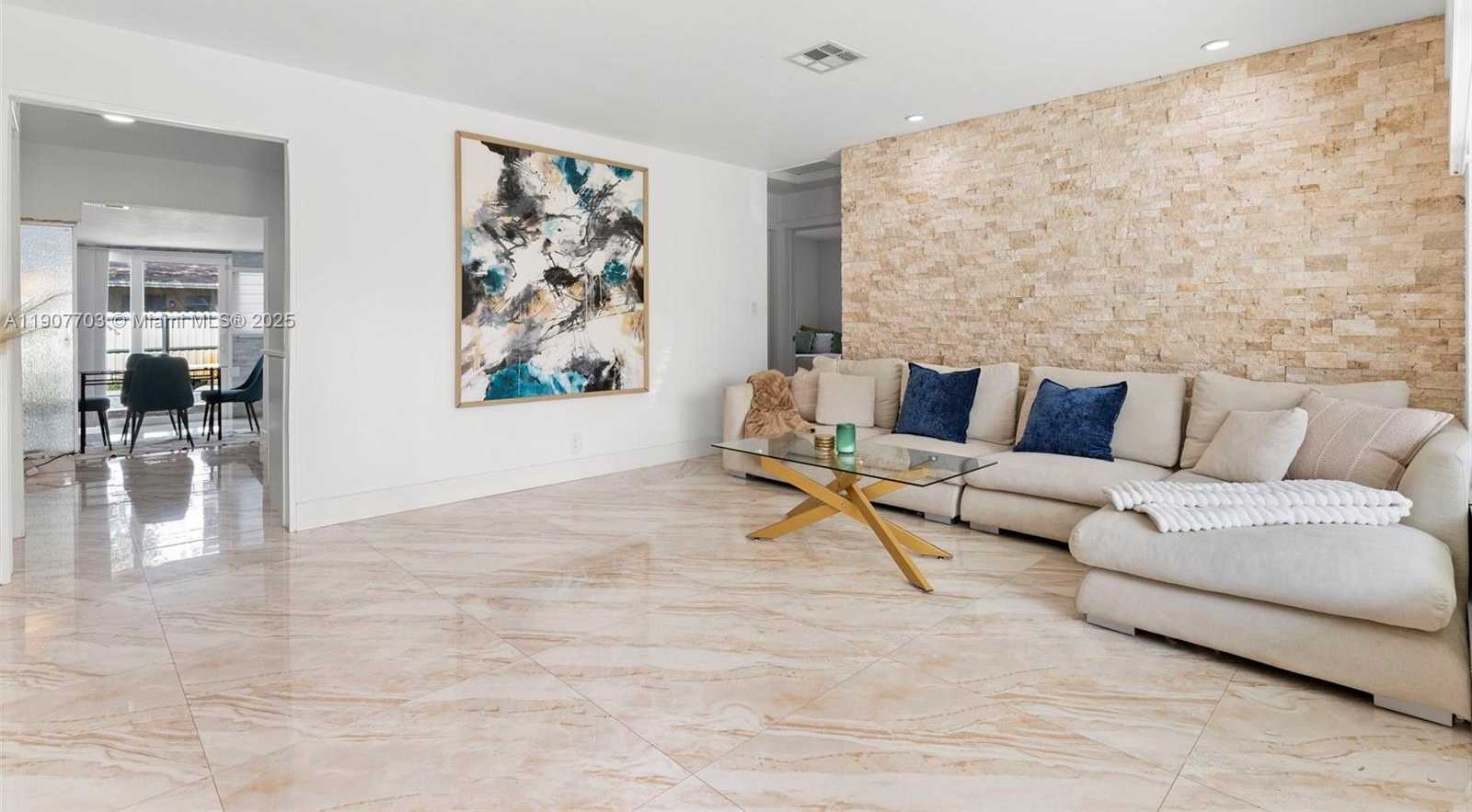 Small Image of 1823 SOUTH WEST 29TH ST, Fort Lauderdale Number 3