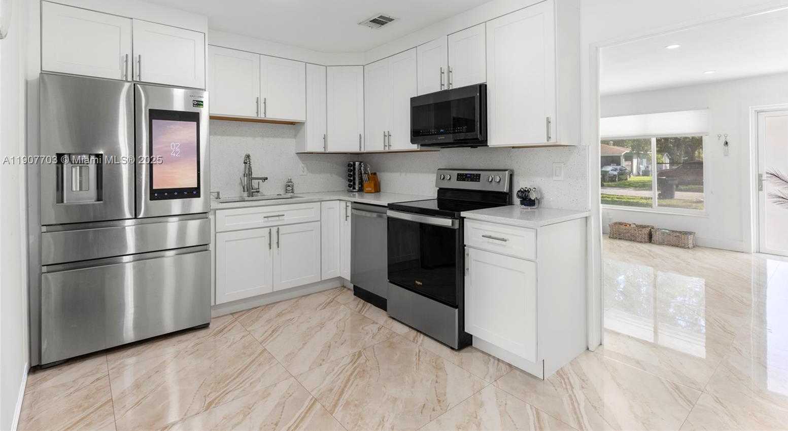 Small Image of 1823 SOUTH WEST 29TH ST, Fort Lauderdale Number 7