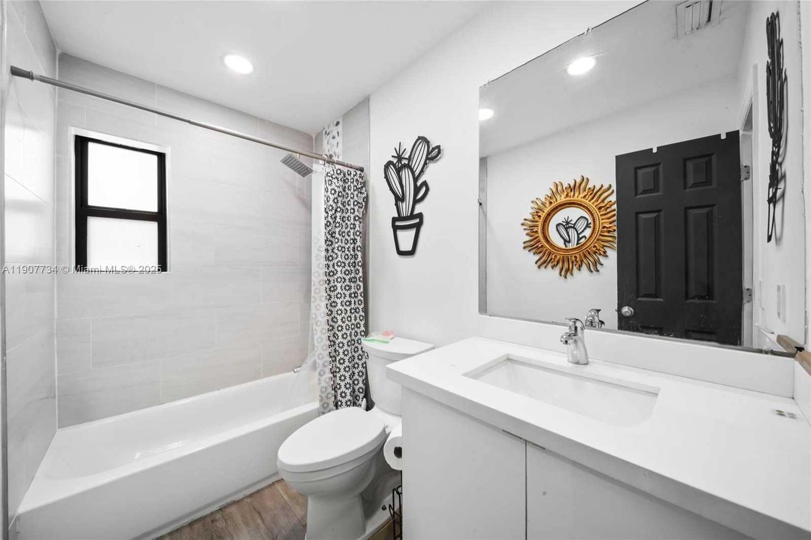 Small Image of 1889 NORTH WEST 6TH AVE, Pompano Beach Number 14