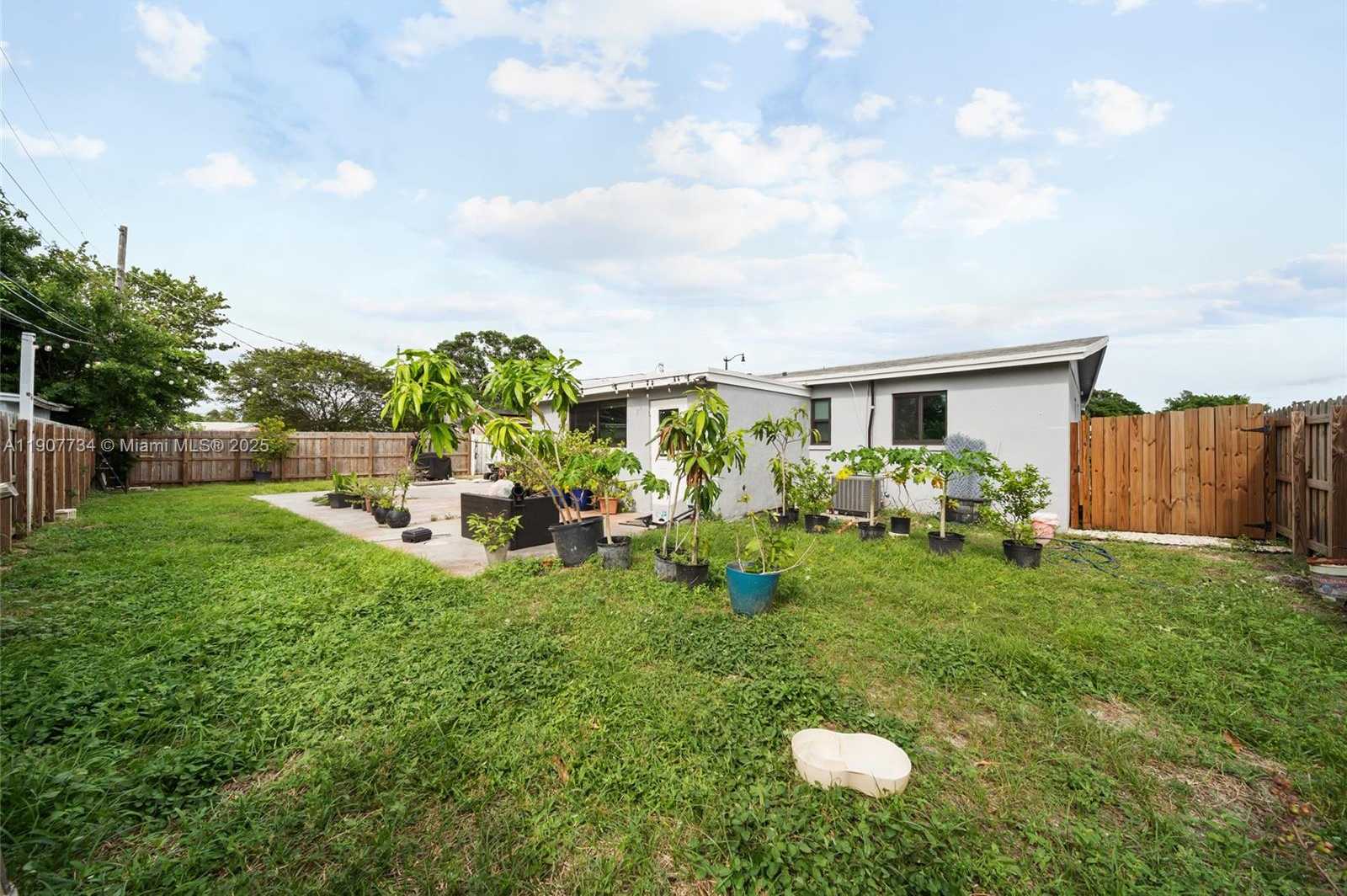 Small Image of 1889 NORTH WEST 6TH AVE, Pompano Beach Number 25