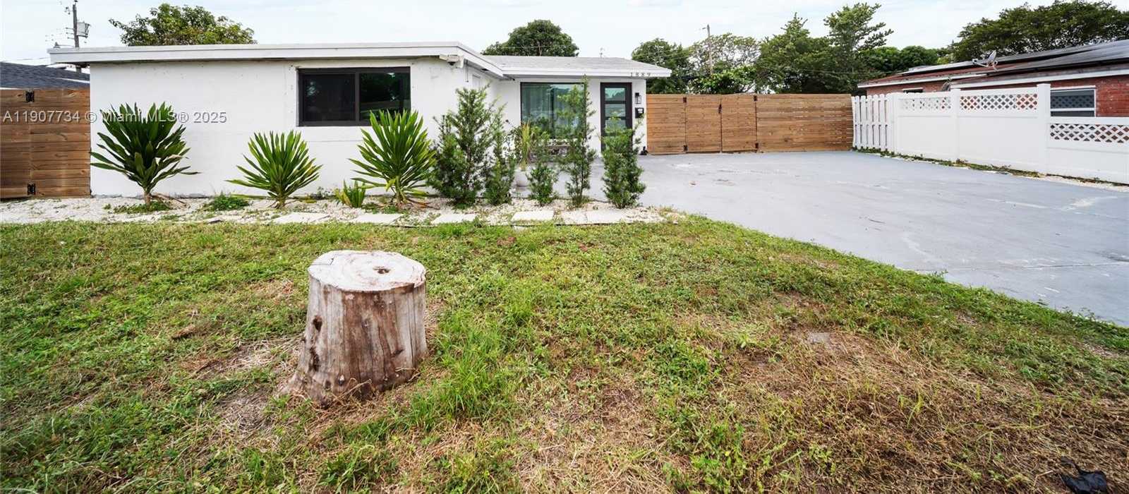 Small Image of 1889 NORTH WEST 6TH AVE, Pompano Beach Number 5