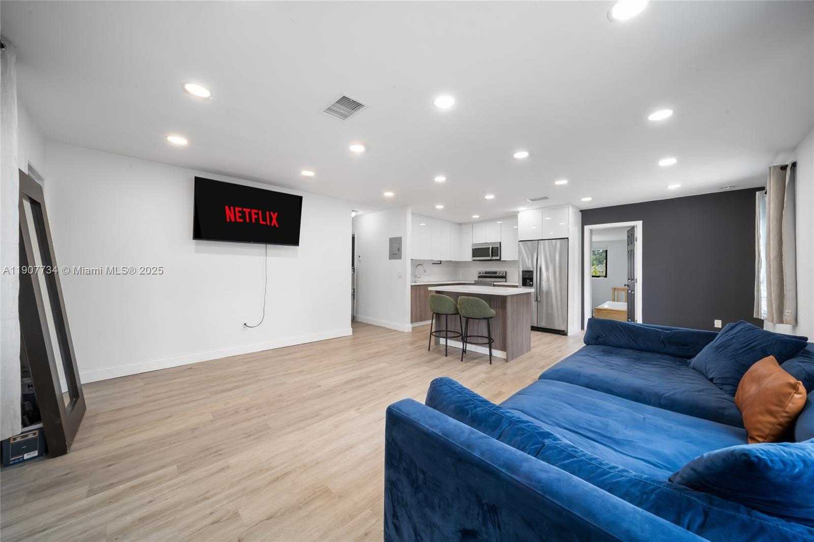 Small Image of 1889 NORTH WEST 6TH AVE, Pompano Beach Number 8