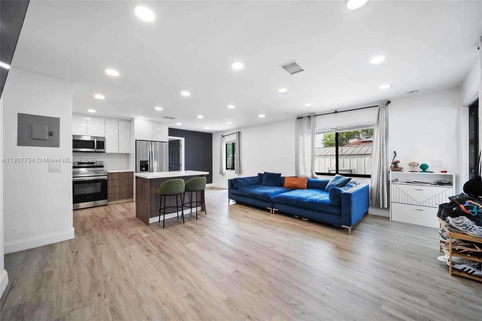 Small Image of 1889 NORTH WEST 6TH AVE, Pompano Beach Number 9