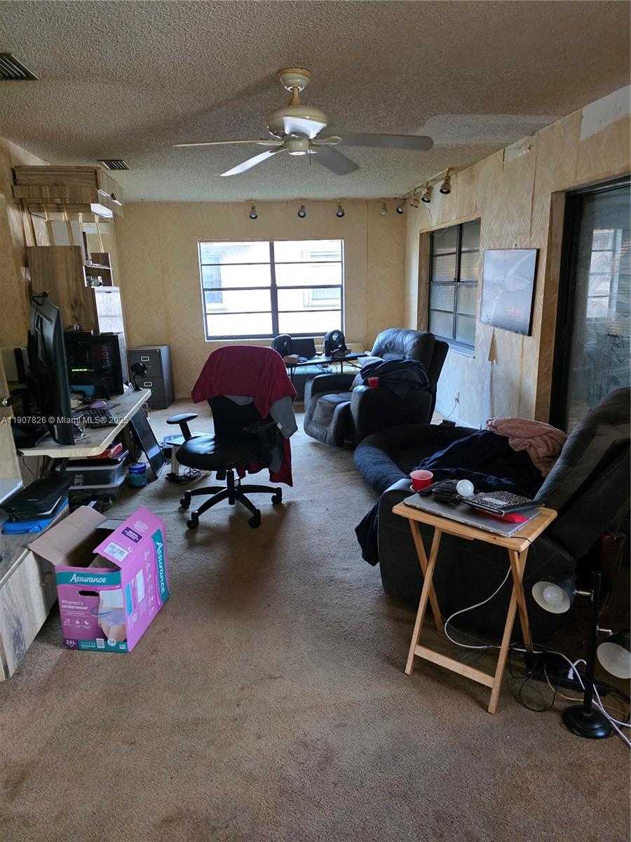 Small Image of Tamarac Number 14