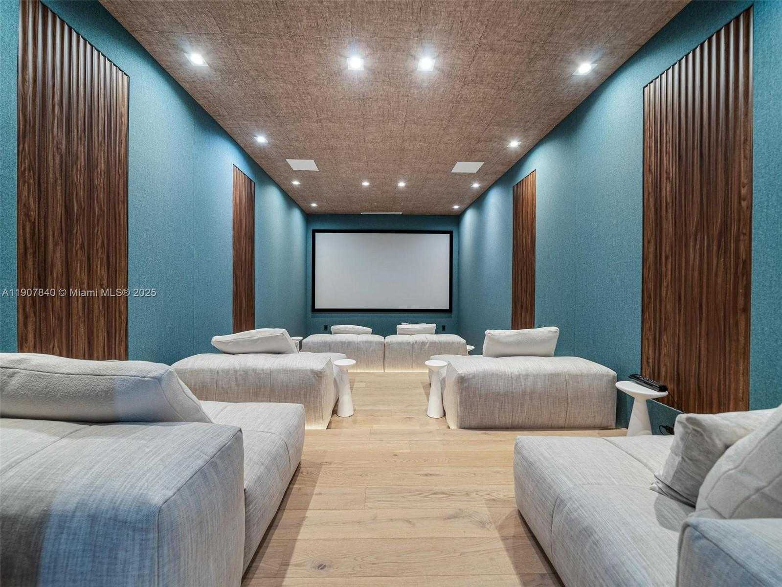 Small Image of 11400 NORTH BAYSHORE DR, North Miami Number 71