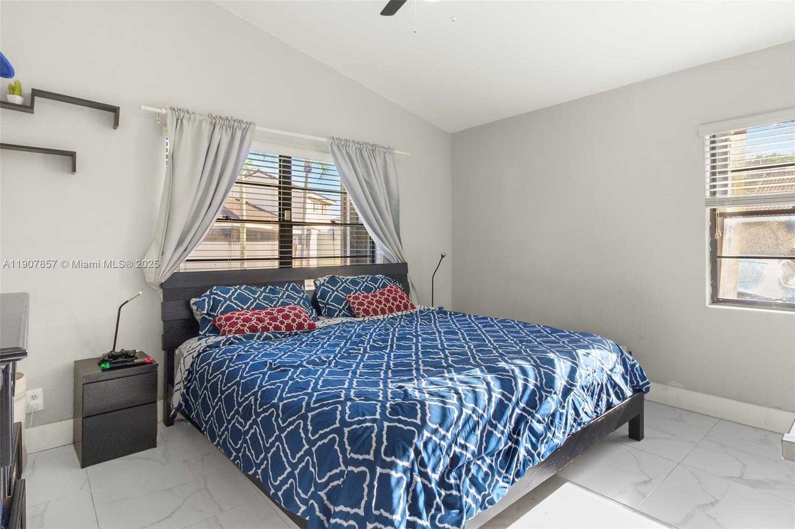 Small Image of 17214 NORTH WEST 66TH CT, Hialeah Number 19