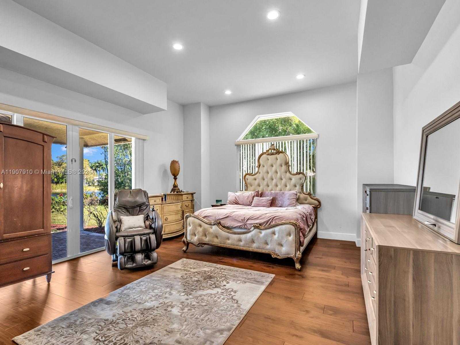 Small Image of 2710 WALKERS WAY, Weston Number 25