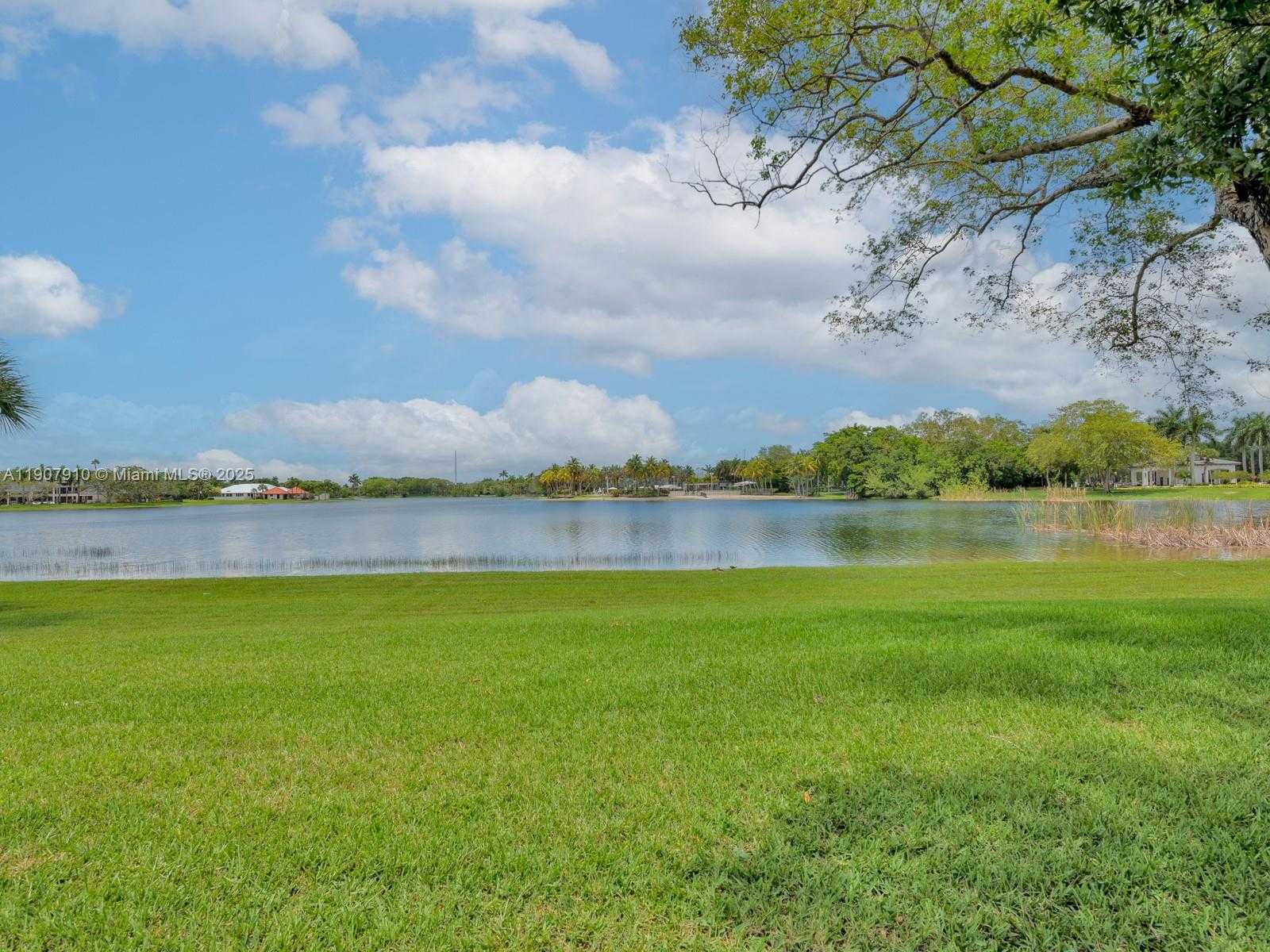 Small Image of 2710 WALKERS WAY, Weston Number 44